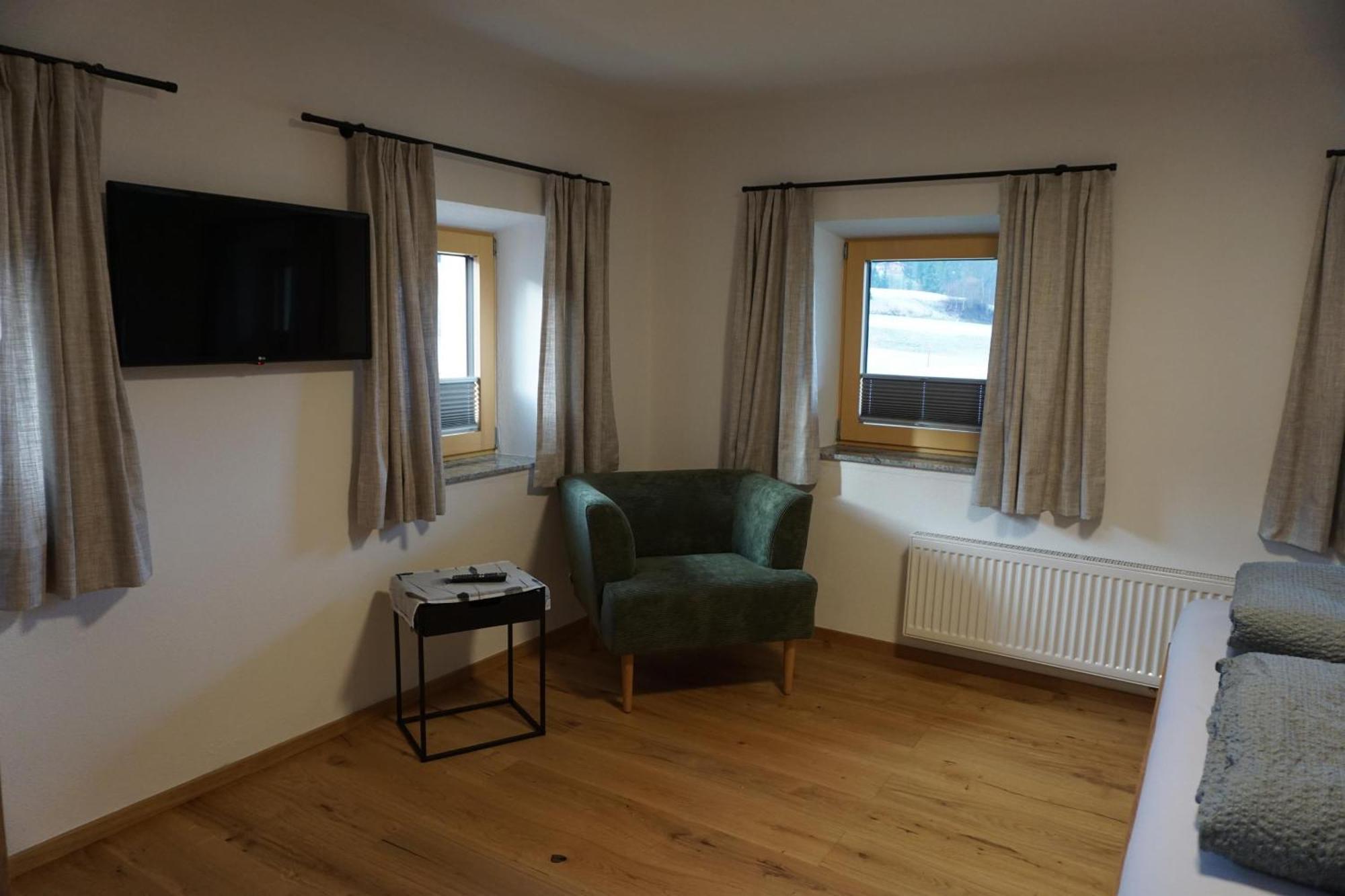 Apartments Edinger Soll Exterior photo